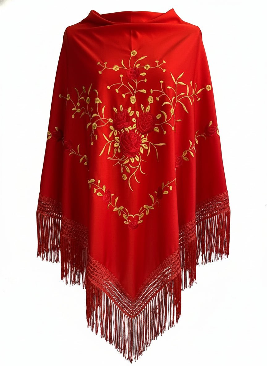 Capa de color rojo con detalles dorados